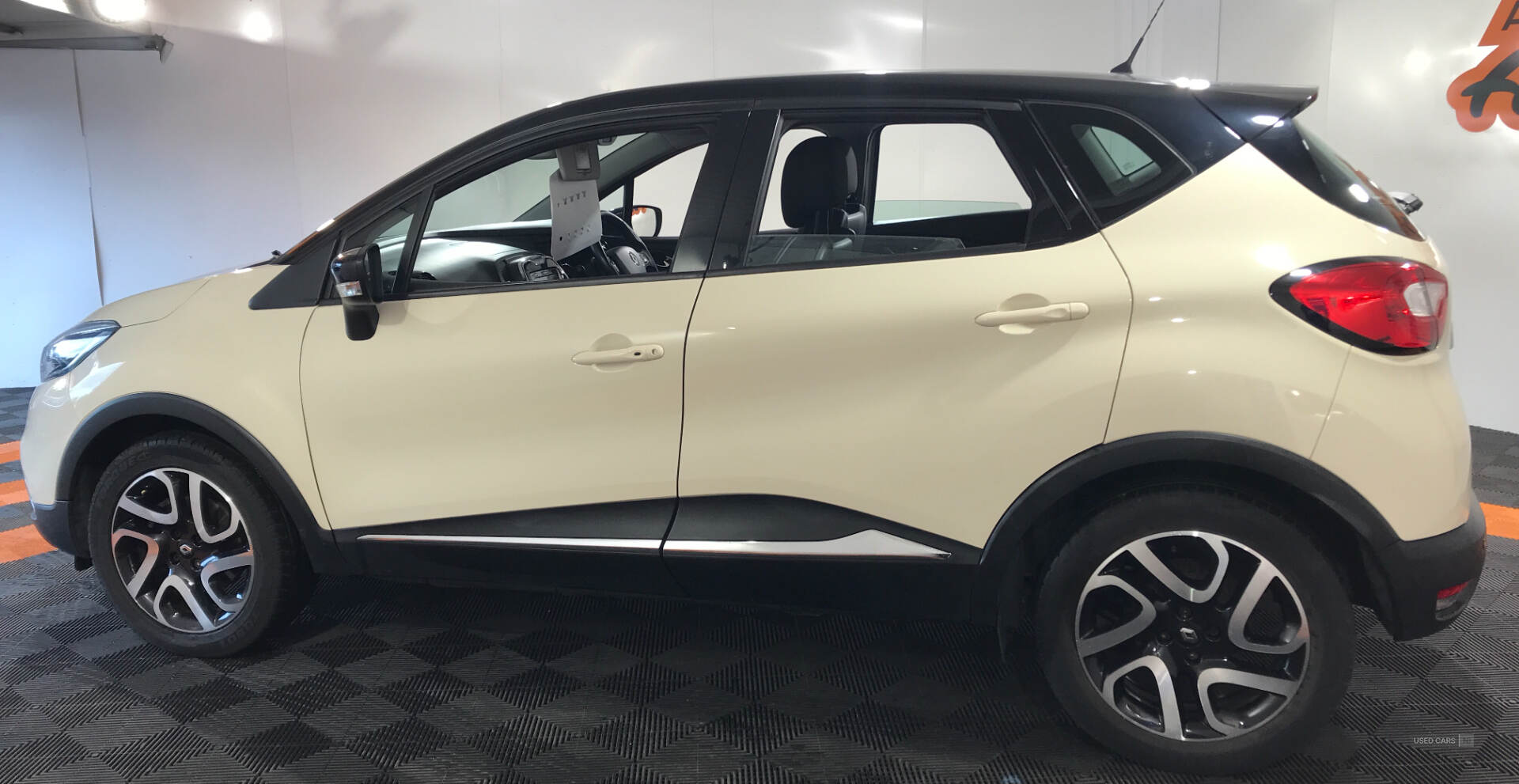 Renault Captur DIESEL HATCHBACK in Antrim
