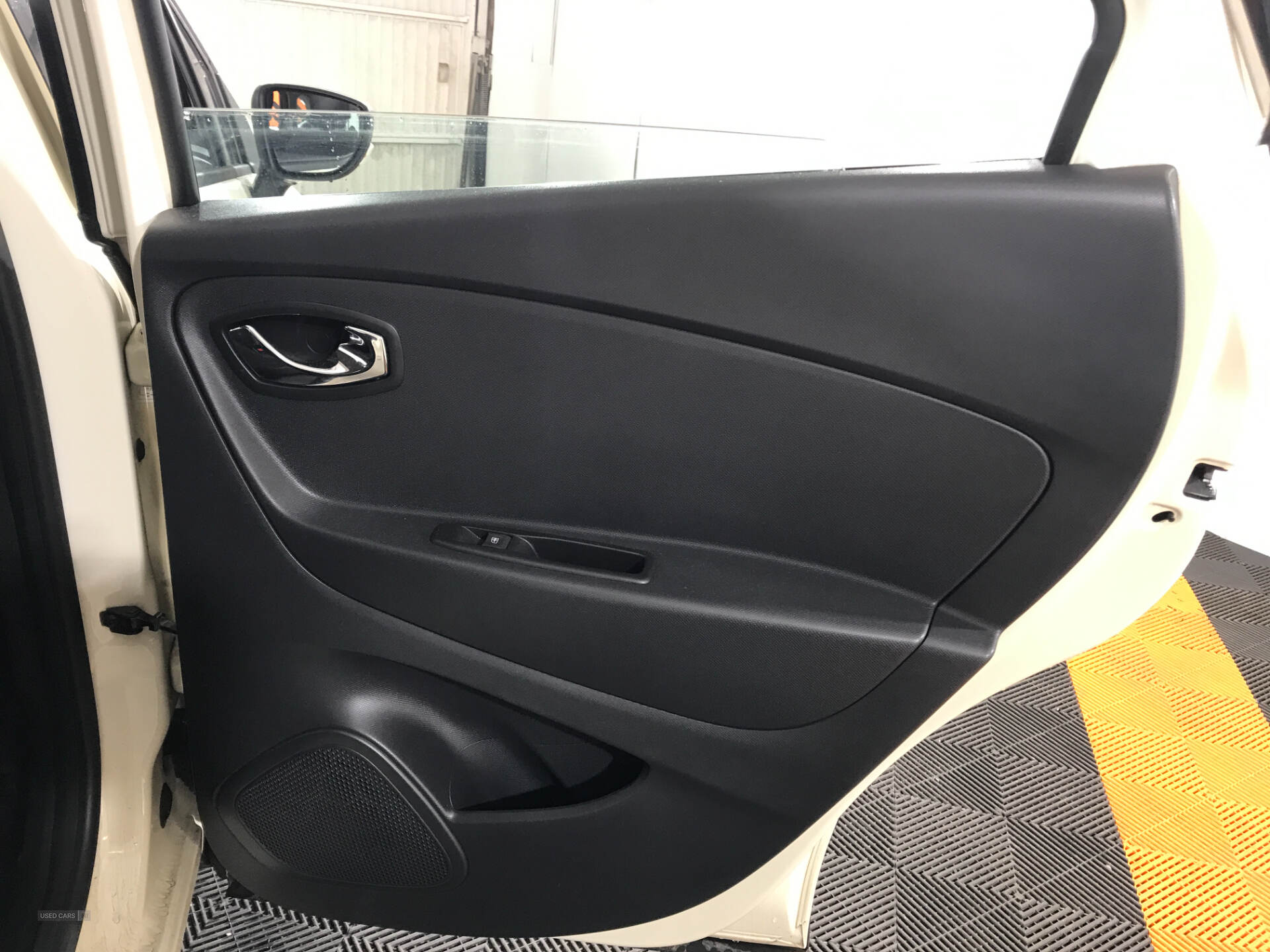 Renault Captur DIESEL HATCHBACK in Antrim