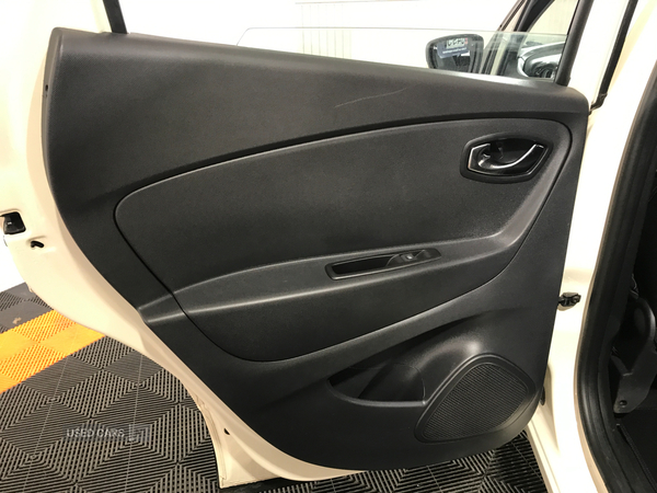 Renault Captur DIESEL HATCHBACK in Antrim