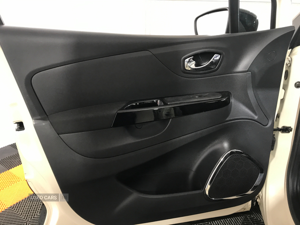 Renault Captur DIESEL HATCHBACK in Antrim
