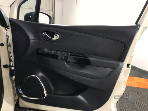 Renault Captur DIESEL HATCHBACK in Antrim
