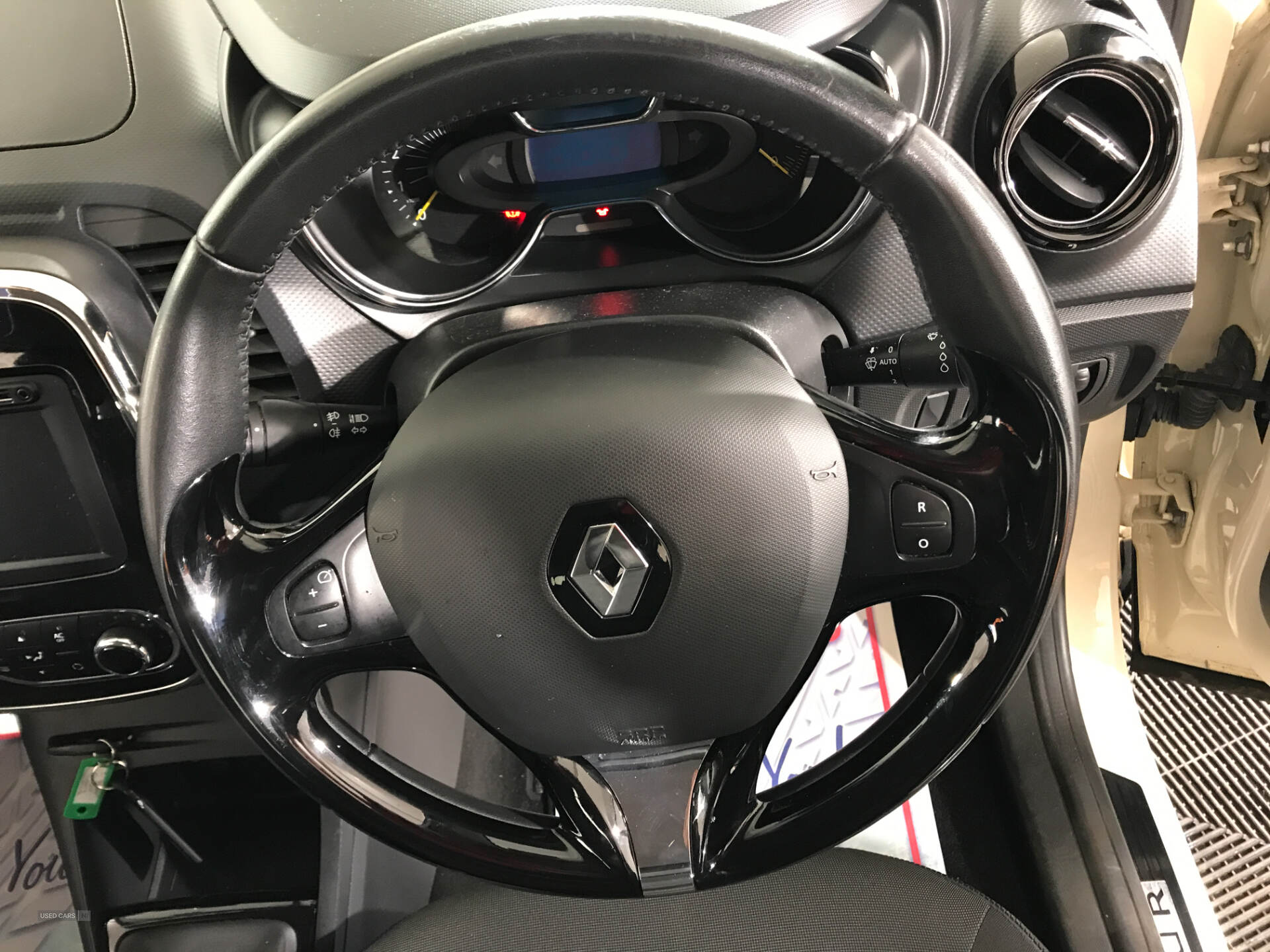 Renault Captur DIESEL HATCHBACK in Antrim