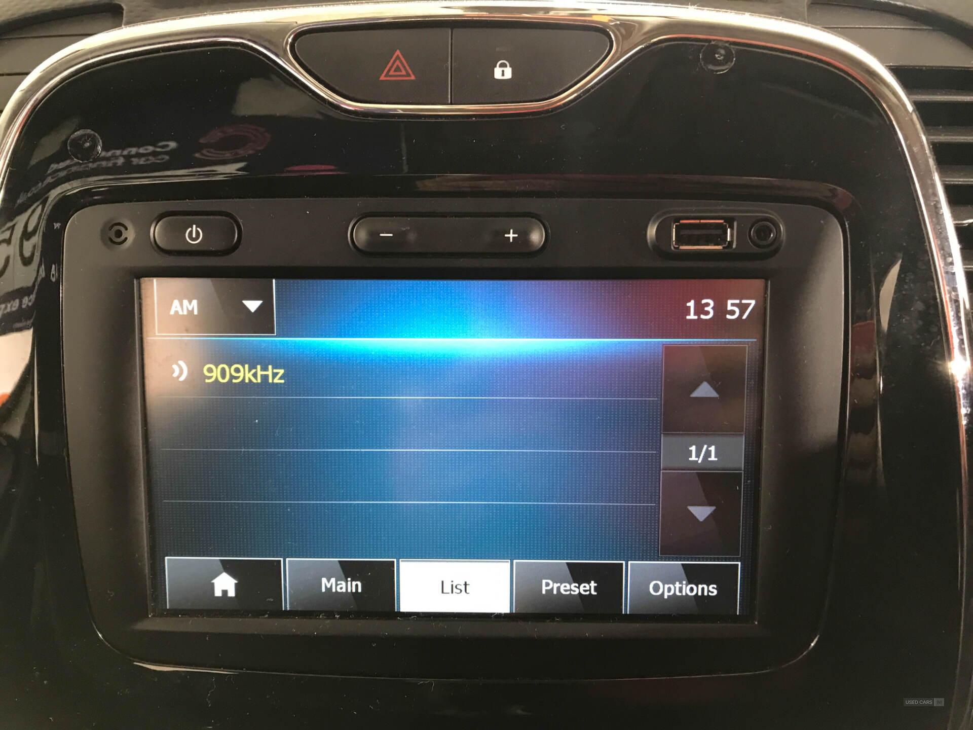 Renault Captur DIESEL HATCHBACK in Antrim