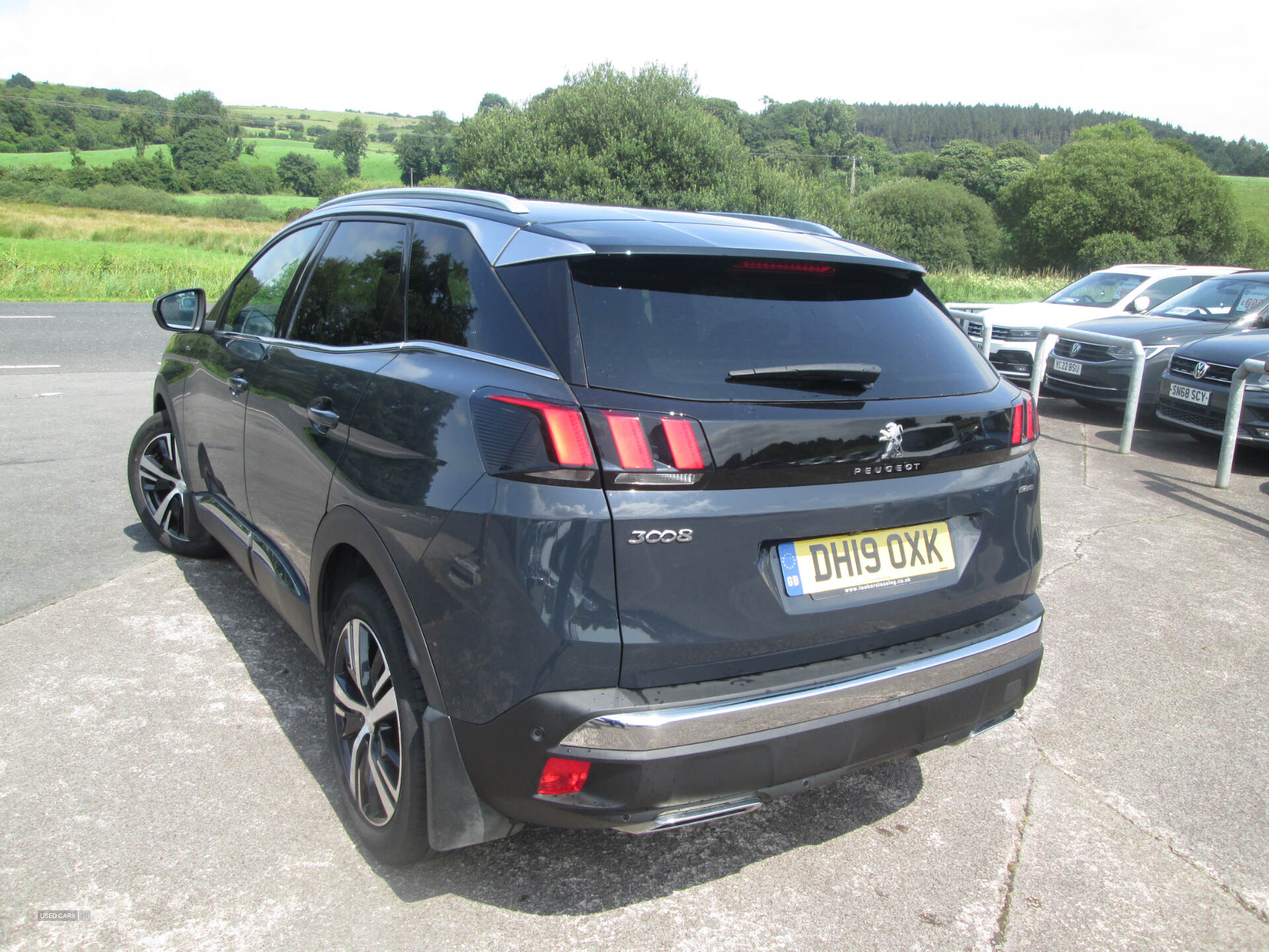 Car Thumbnail 4