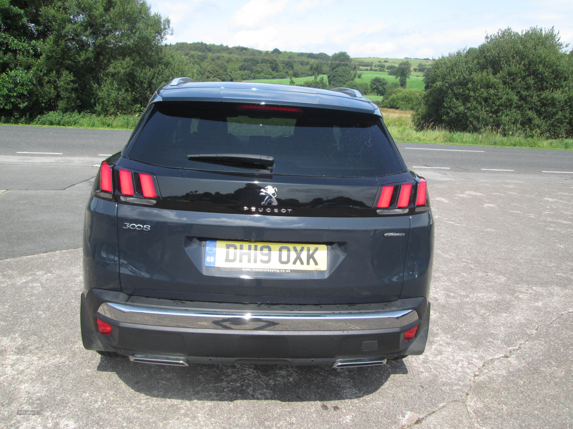 Car Thumbnail 5