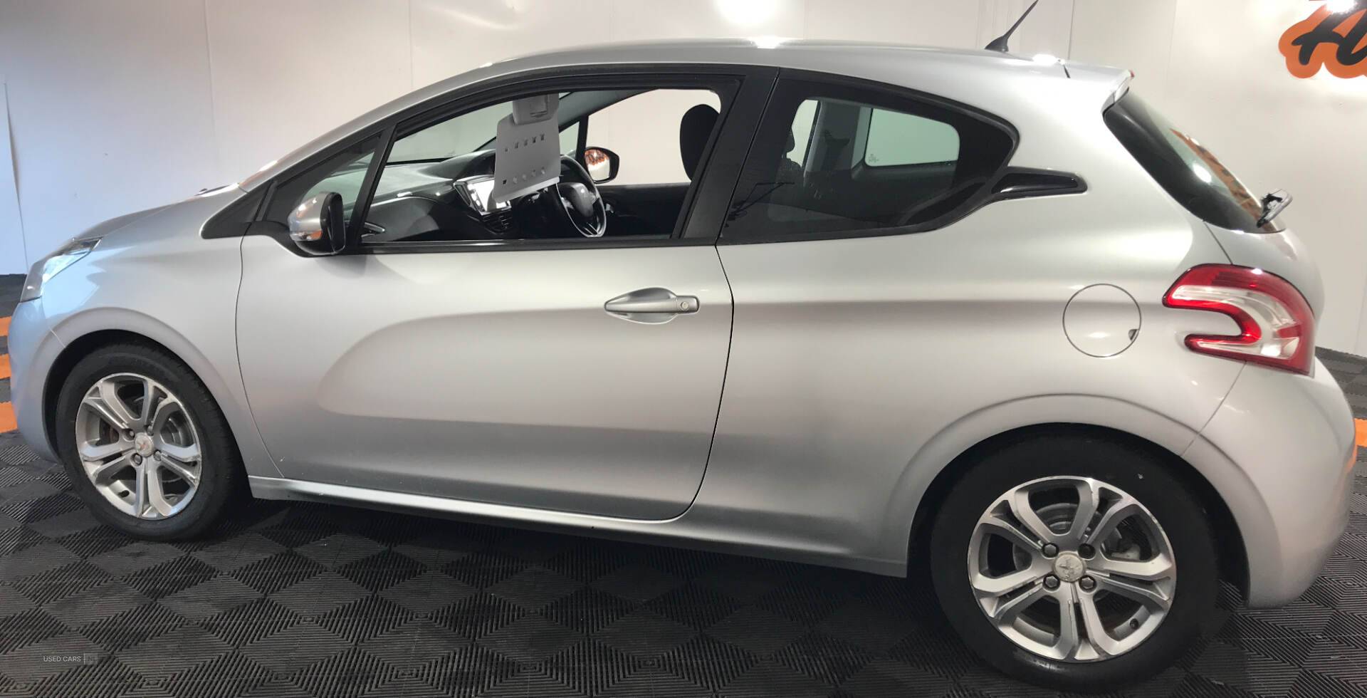 Peugeot 208 HATCHBACK in Antrim