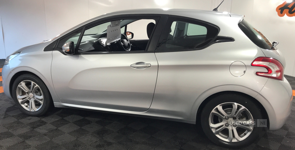 Peugeot 208 HATCHBACK in Antrim