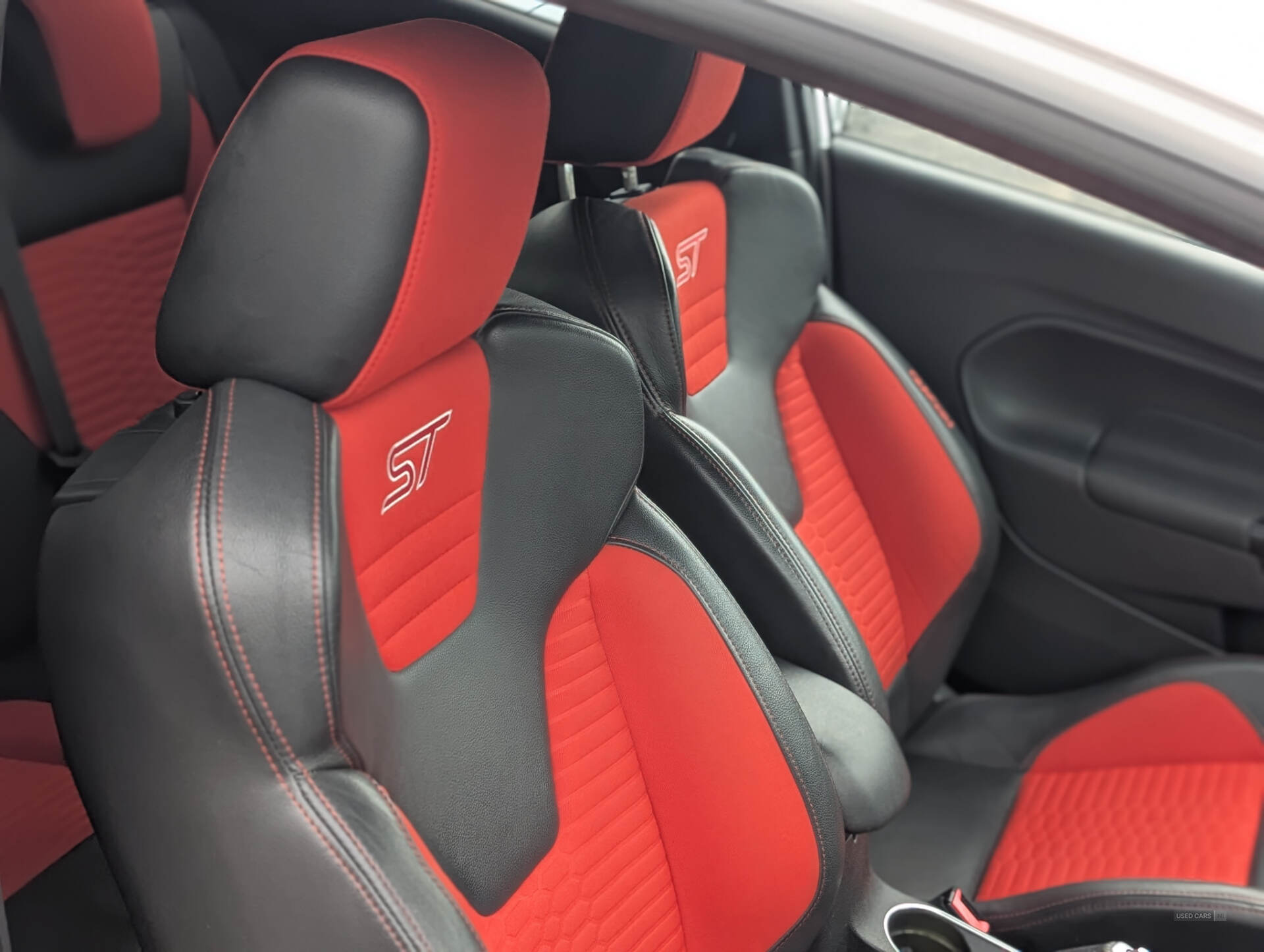 Car Thumbnail 9
