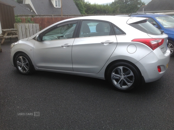 Hyundai i30 DIESEL HATCHBACK in Down