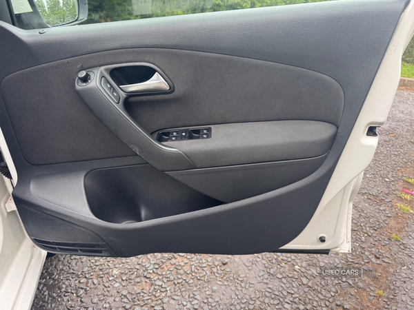 Volkswagen Polo HATCHBACK in Down