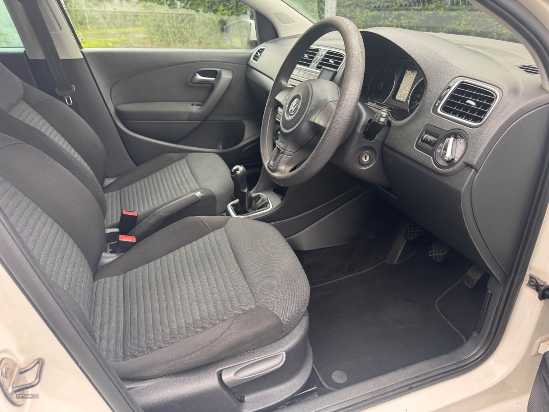 Volkswagen Polo HATCHBACK in Down