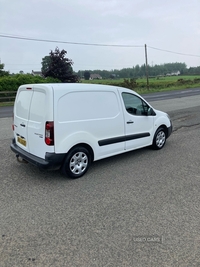 Peugeot Partner 625 1.6 BlueHDi 75 Professional Van in Derry / Londonderry