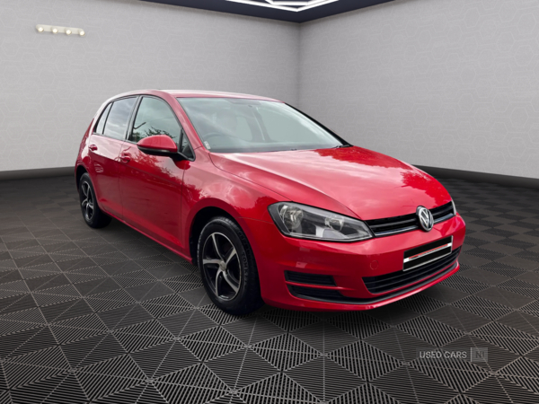 Volkswagen Golf HATCHBACK in Down