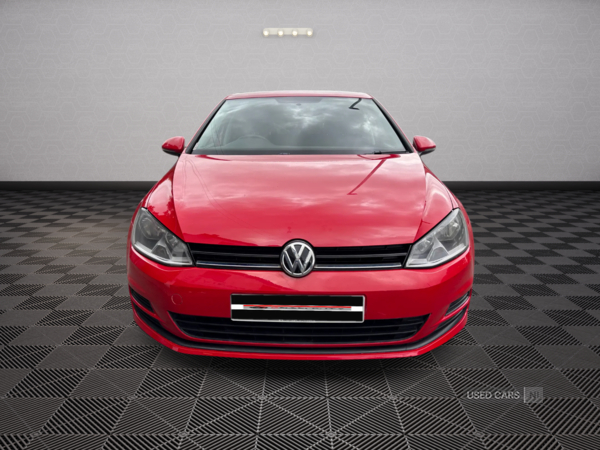 Volkswagen Golf HATCHBACK in Down