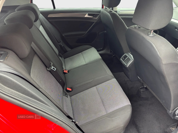 Volkswagen Golf HATCHBACK in Down
