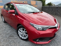 Toyota Auris 1.2 VVT-i Business Edition Euro 6 (s/s) 5dr in Down