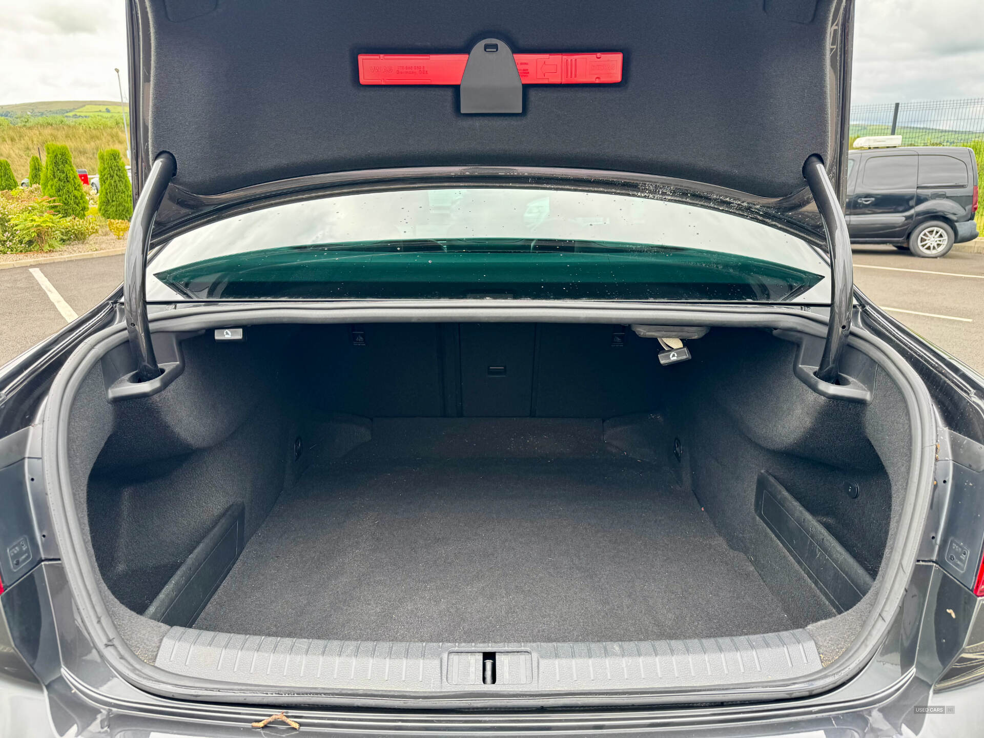 Volkswagen Passat DIESEL SALOON in Derry / Londonderry