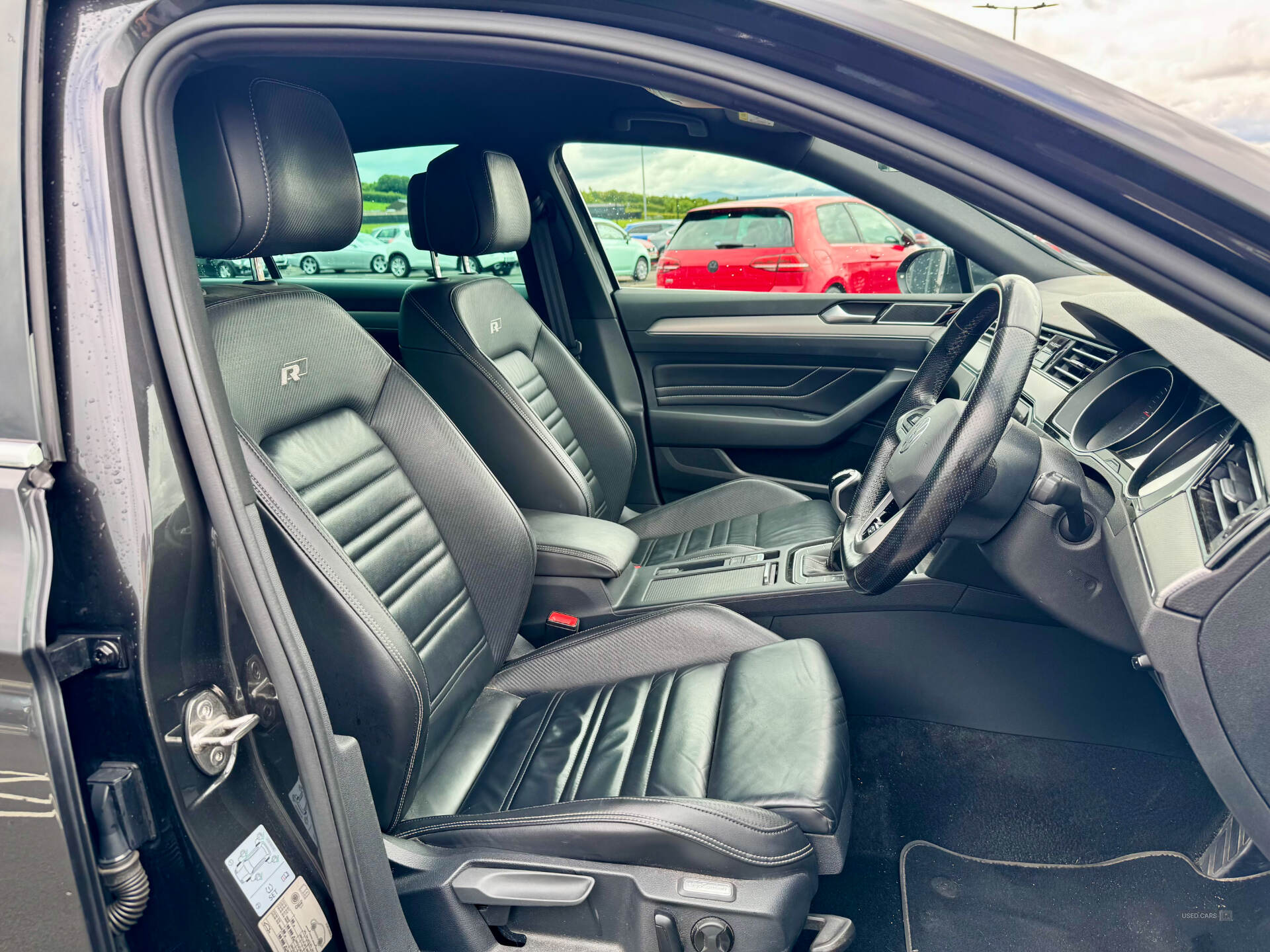 Volkswagen Passat DIESEL SALOON in Derry / Londonderry