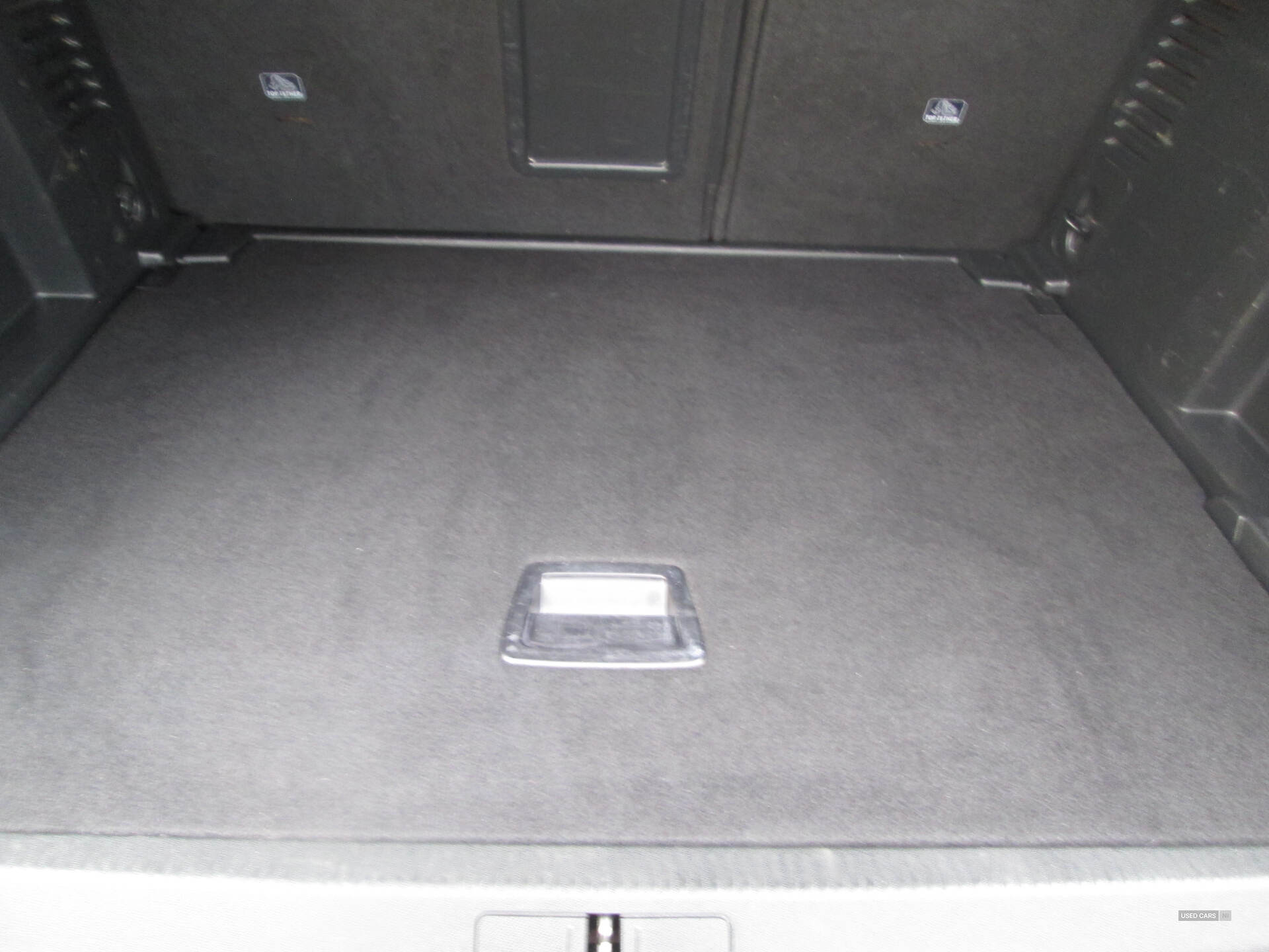 Car Thumbnail 15
