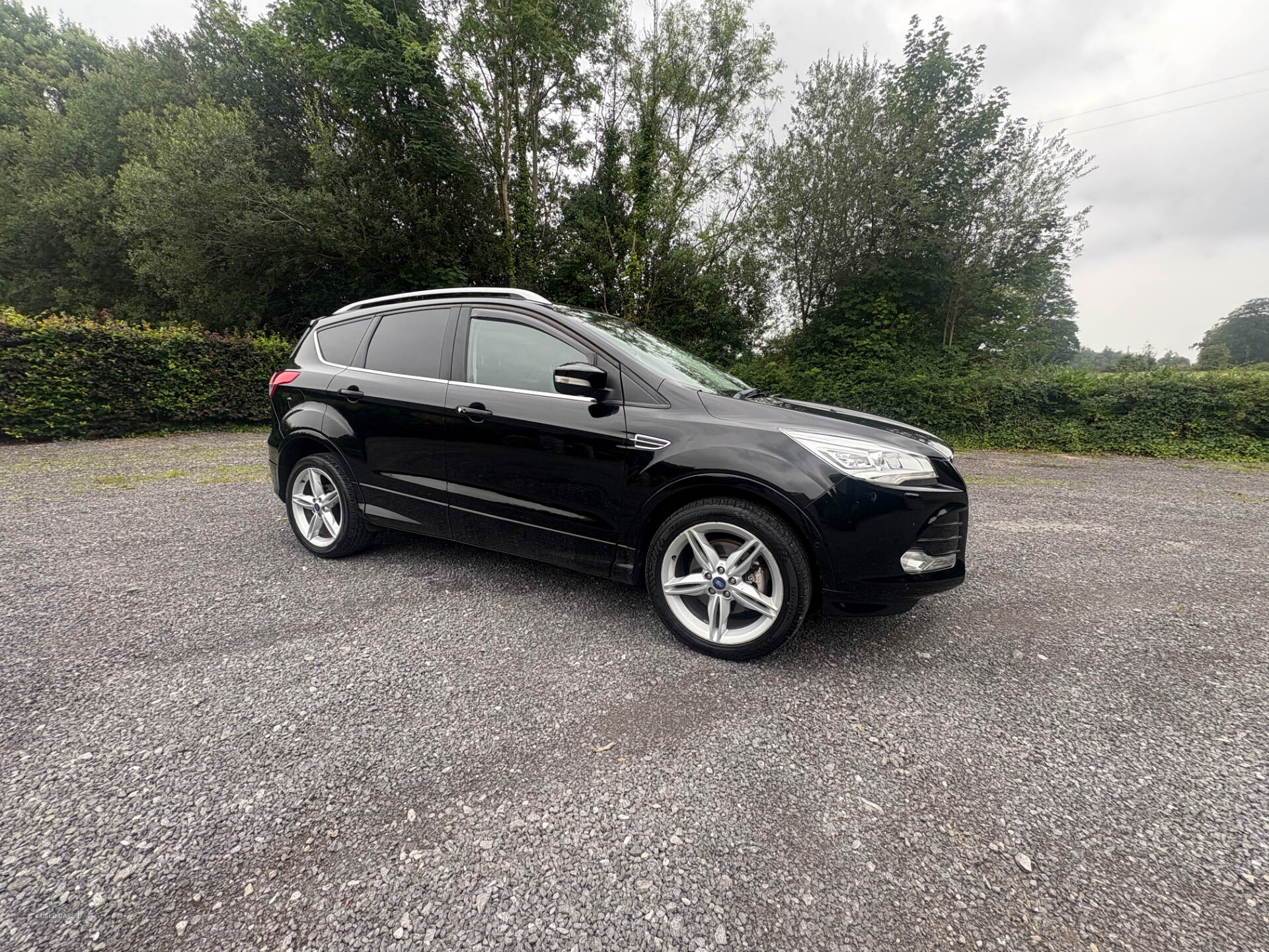 Ford Kuga DIESEL ESTATE in Fermanagh