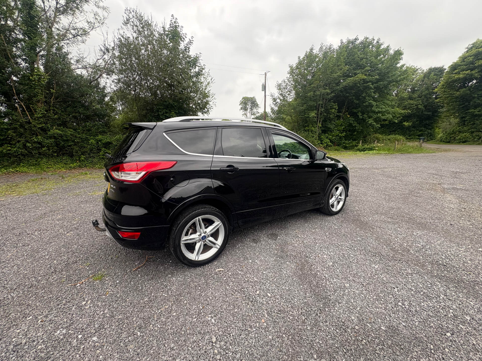 Ford Kuga DIESEL ESTATE in Fermanagh