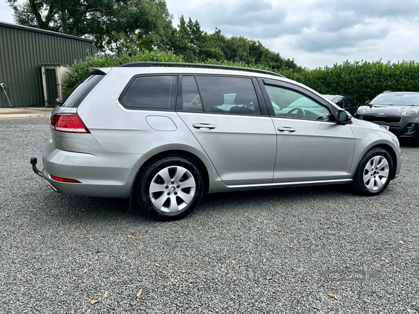 Volkswagen Golf DIESEL ESTATE in Antrim