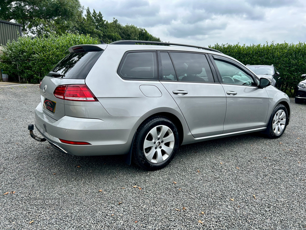 Volkswagen Golf DIESEL ESTATE in Antrim