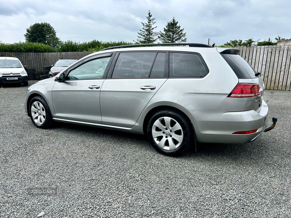 Volkswagen Golf DIESEL ESTATE in Antrim