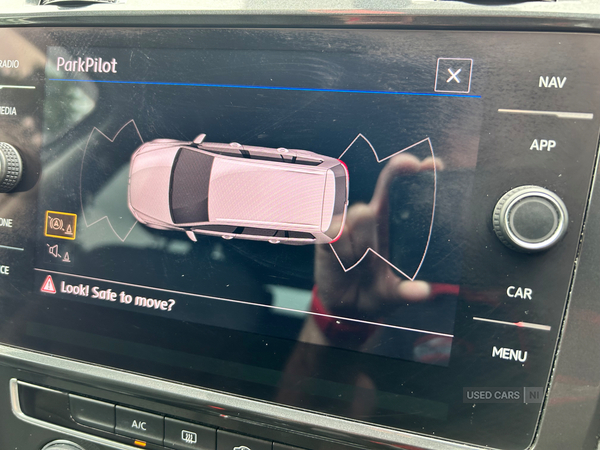 Volkswagen Golf DIESEL ESTATE in Antrim