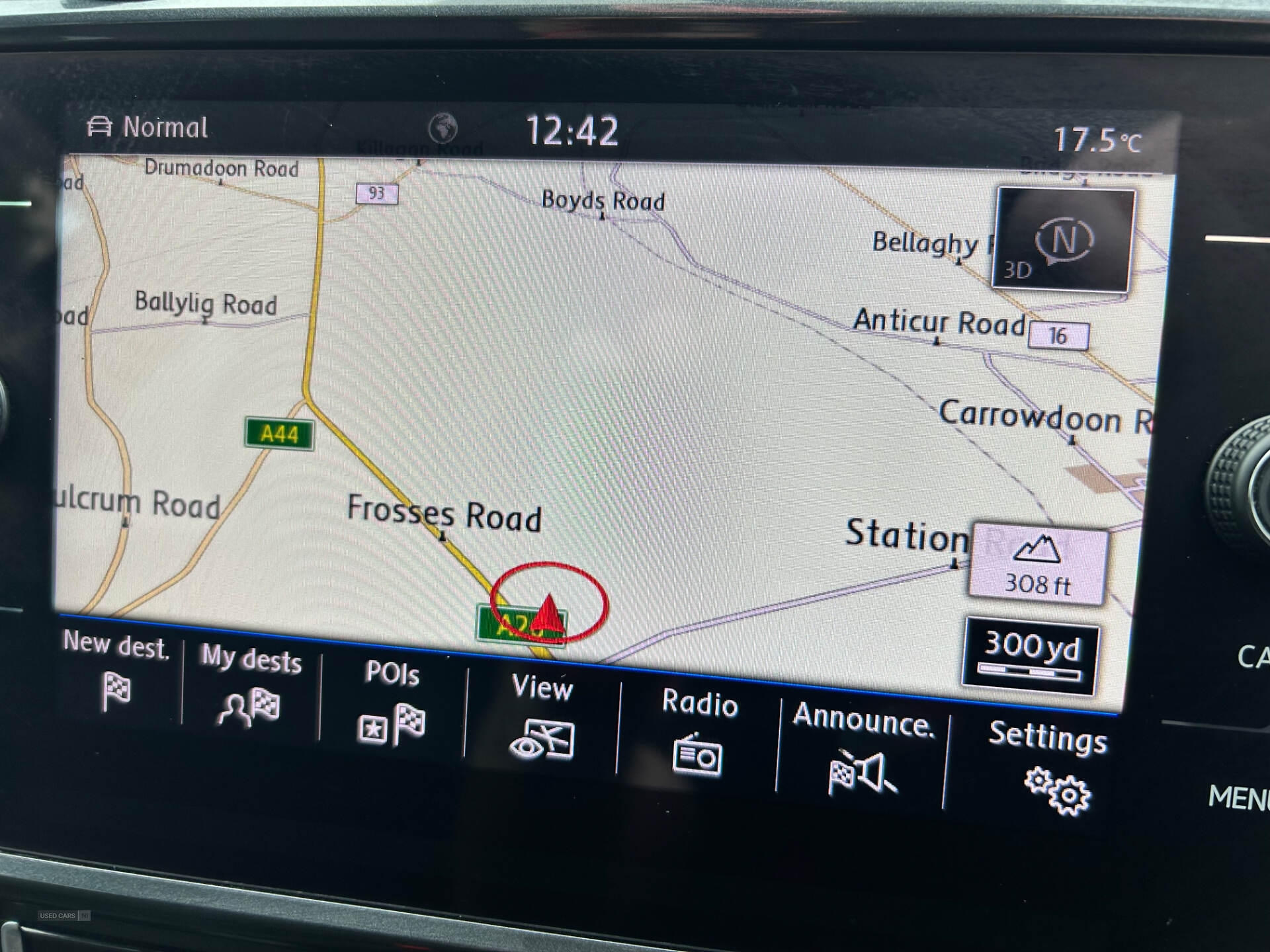Volkswagen Golf DIESEL ESTATE in Antrim