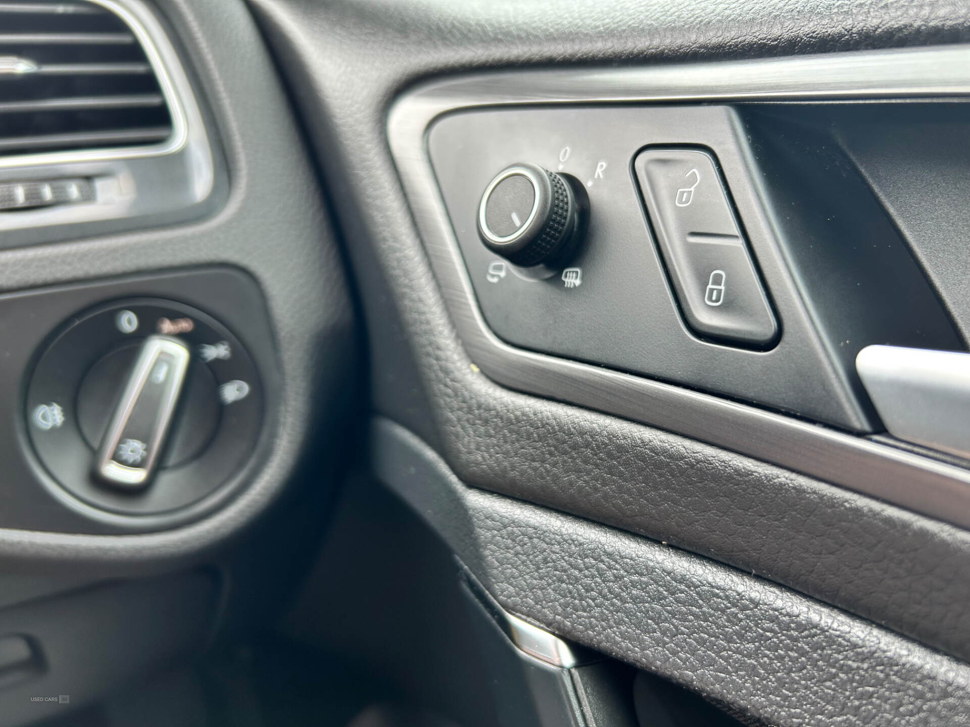 Volkswagen Golf DIESEL ESTATE in Antrim
