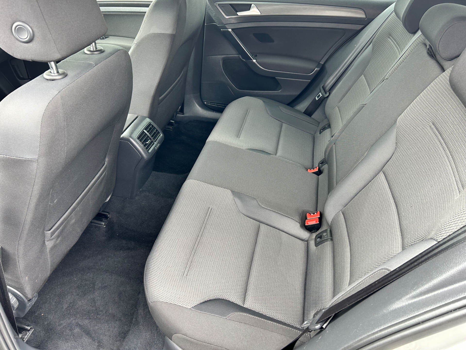 Volkswagen Golf DIESEL ESTATE in Antrim