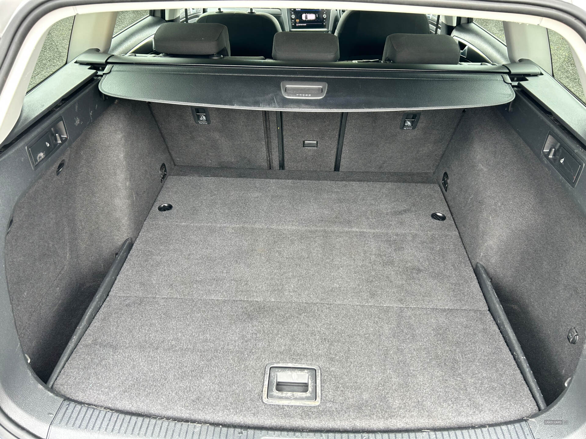 Volkswagen Golf DIESEL ESTATE in Antrim
