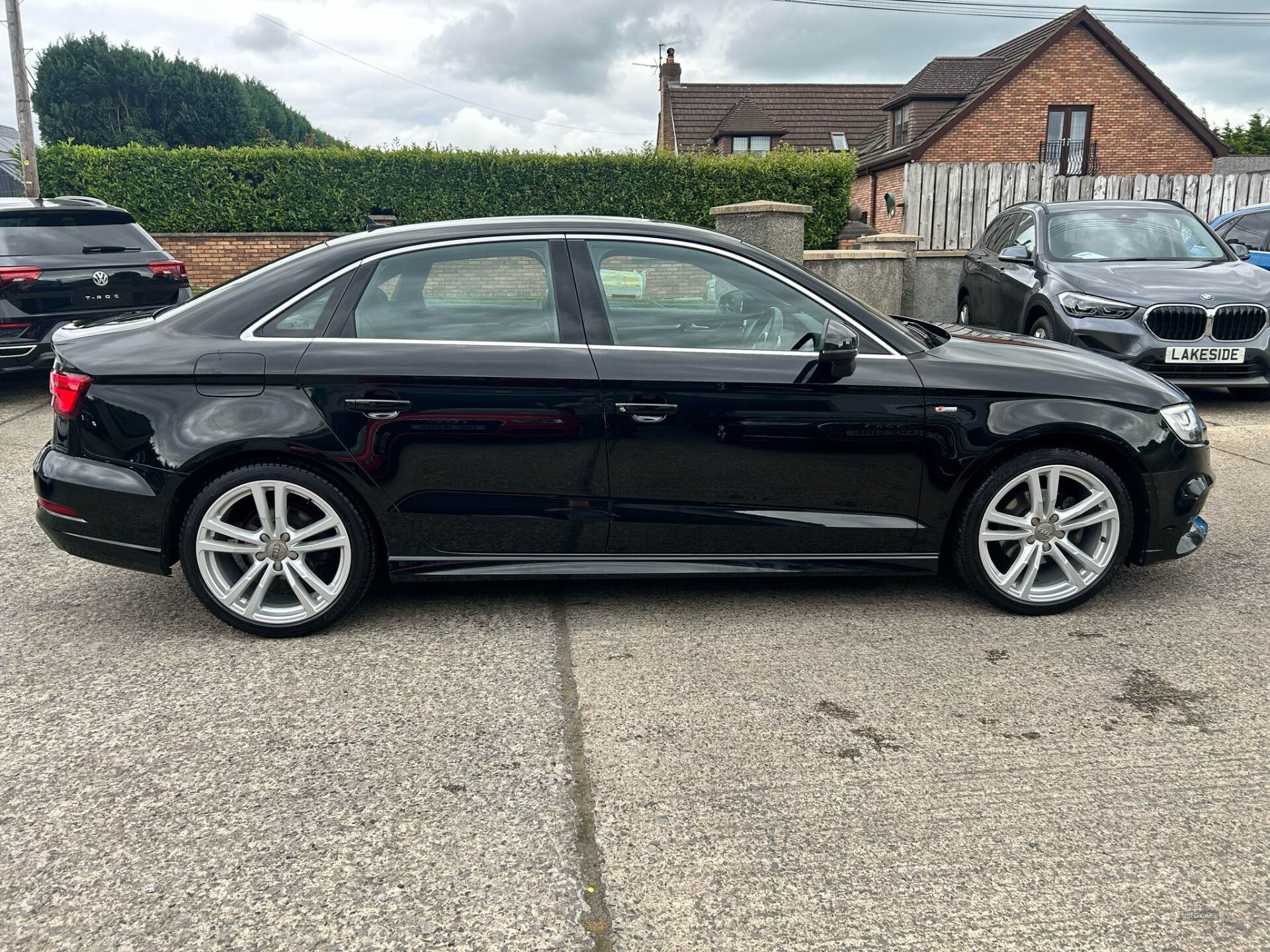 Audi A3 SALOON in Down