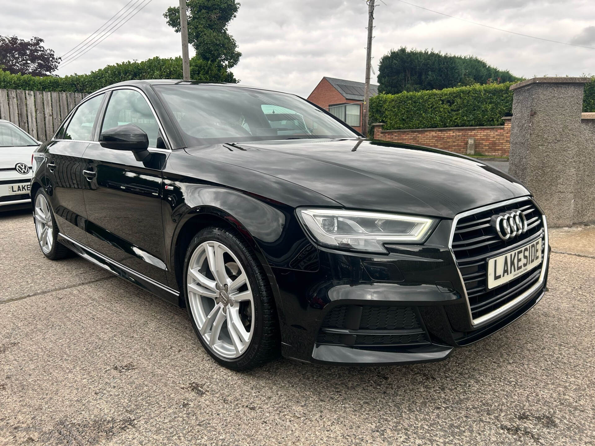 Audi A3 SALOON in Down
