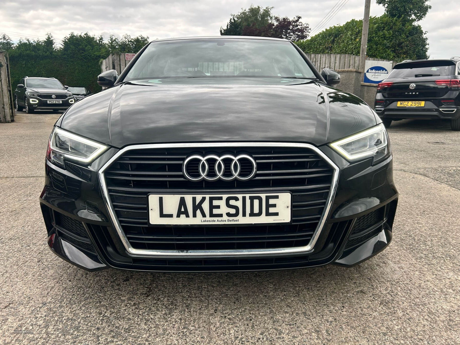 Audi A3 SALOON in Down
