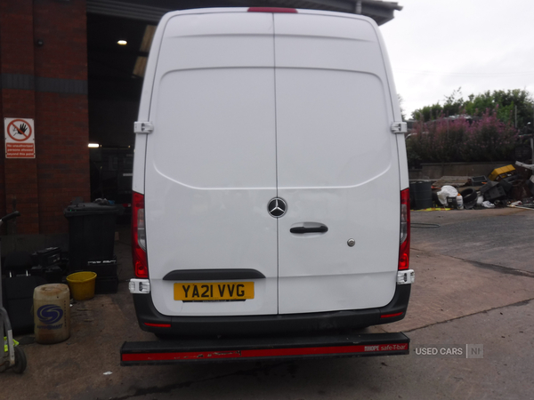 Mercedes Sprinter 315CDI L2 DIESEL RWD in Down