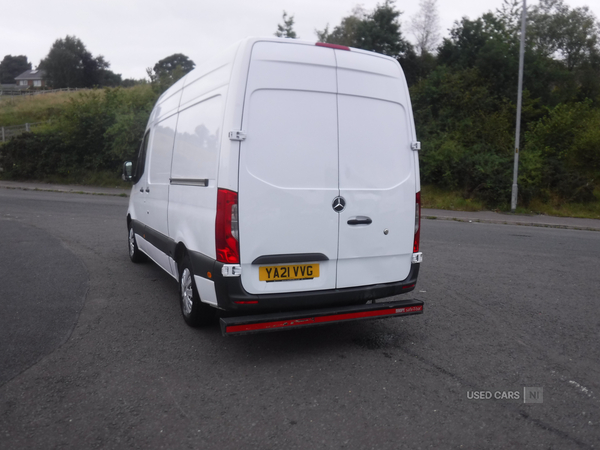 Mercedes Sprinter 315CDI L2 DIESEL RWD in Down