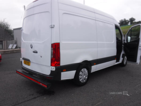 Mercedes Sprinter 315CDI L2 DIESEL RWD in Down