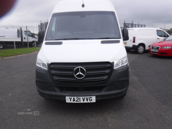 Mercedes Sprinter 315CDI L2 DIESEL RWD in Down