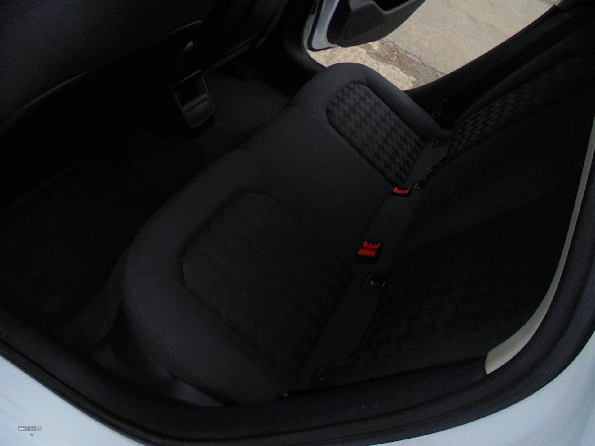 Car Thumbnail 9