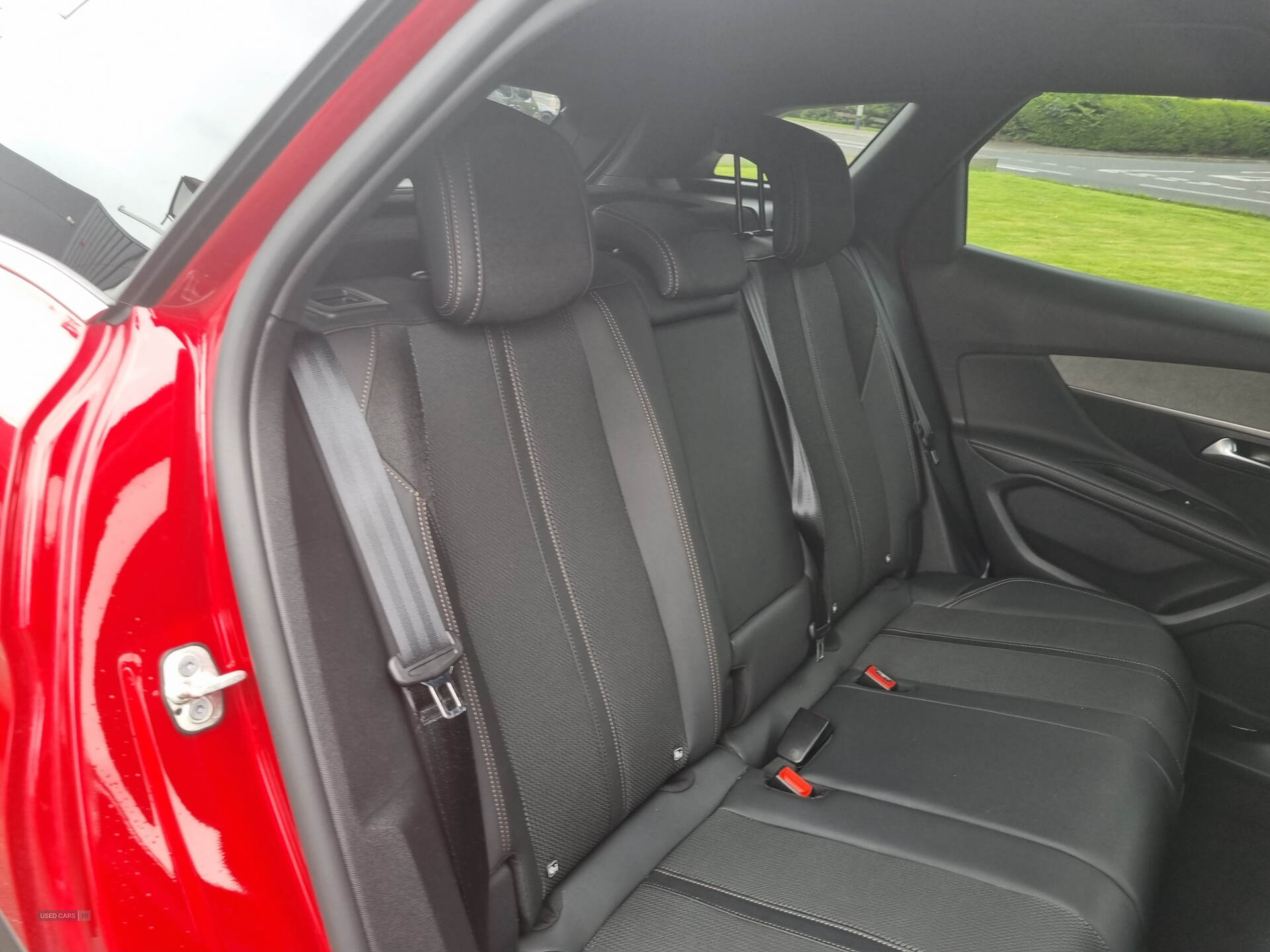 Car Thumbnail 22
