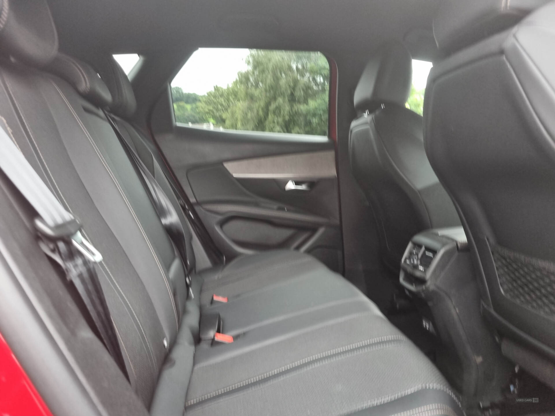Car Thumbnail 23
