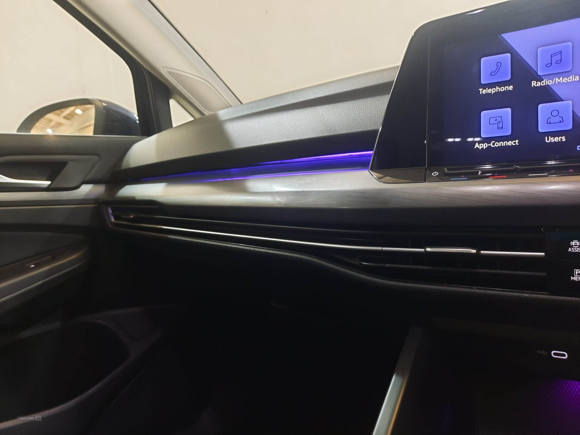 Car Thumbnail 15