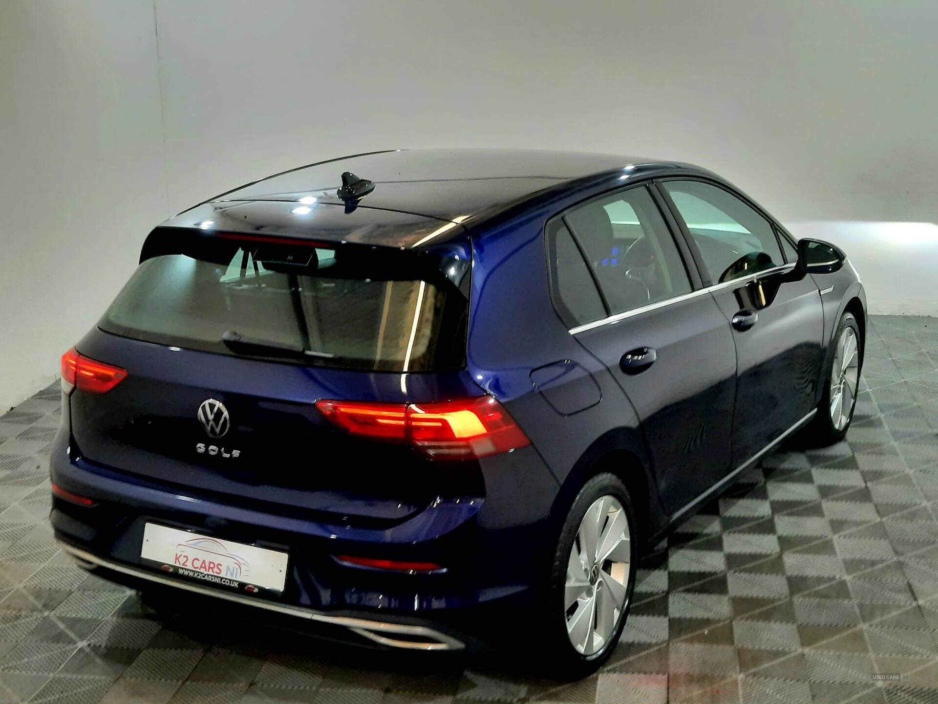Car Thumbnail 4