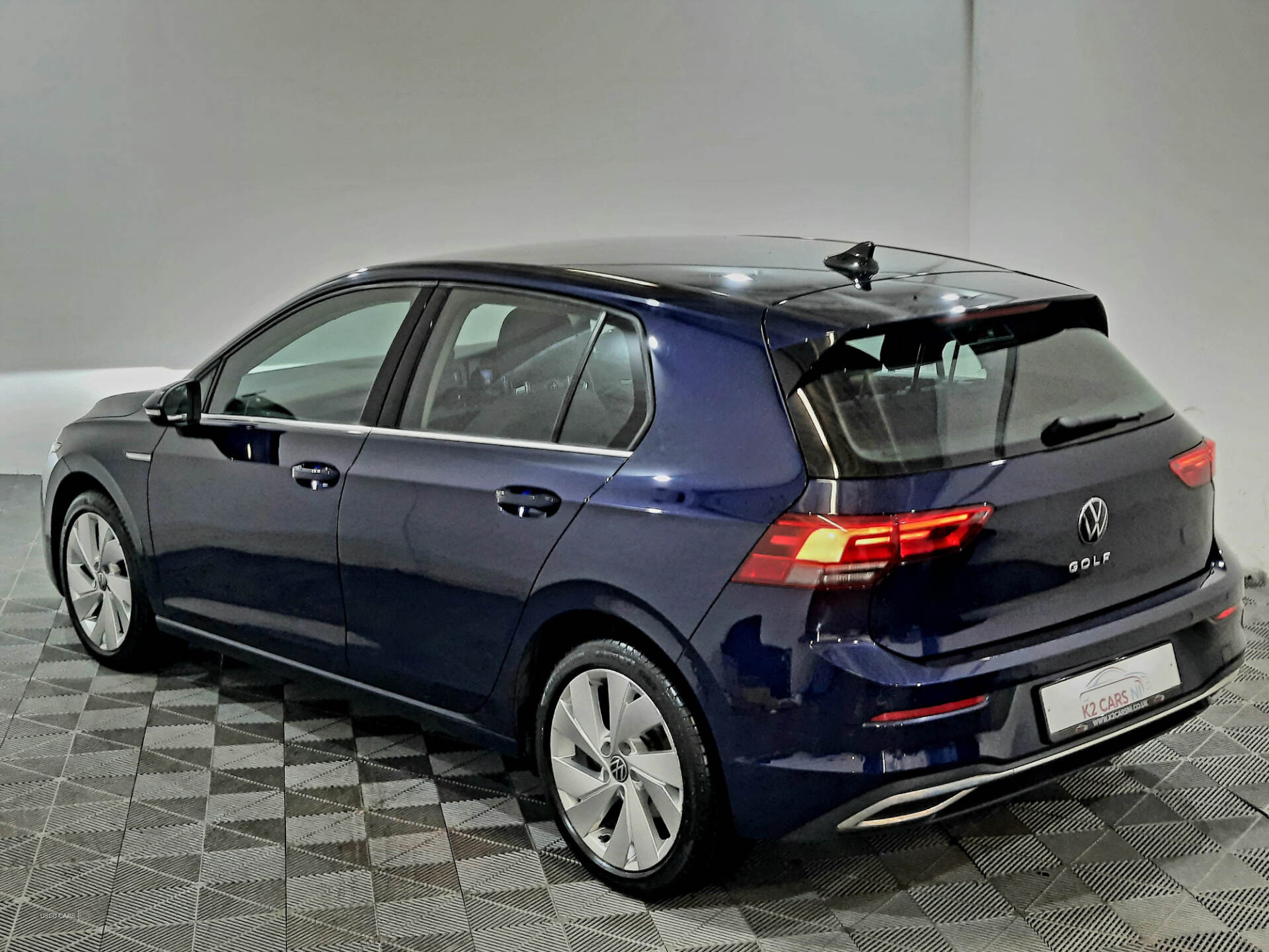 Car Thumbnail 9