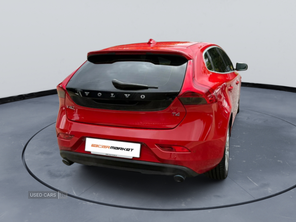 Volvo V40 1.6 T4 High Spec Auto 5DR in Antrim