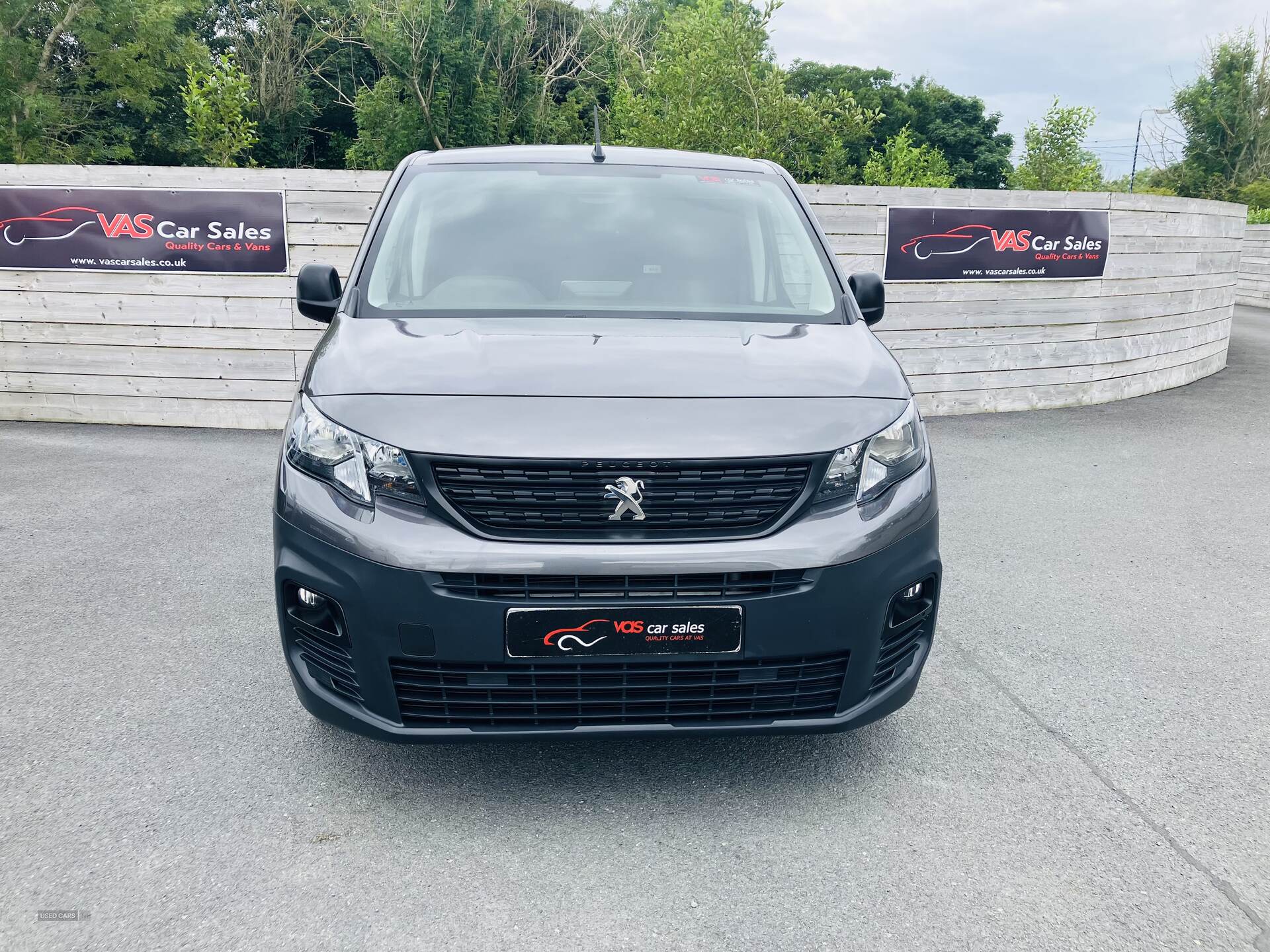 Peugeot Partner STANDARD DIESEL in Down