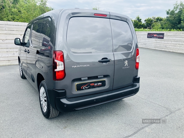 Peugeot Partner STANDARD DIESEL in Down