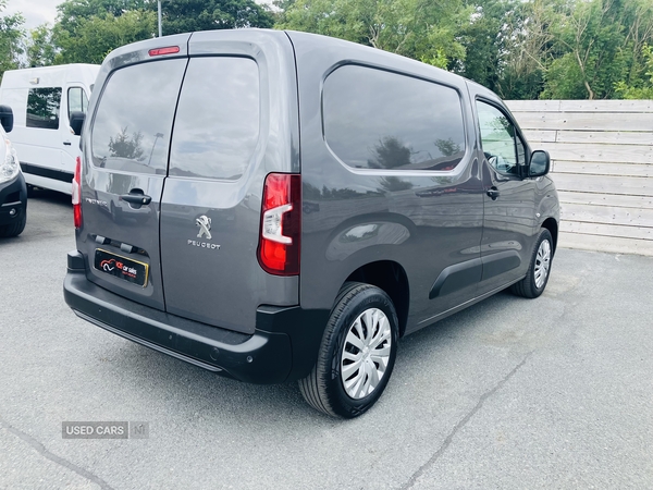 Peugeot Partner STANDARD DIESEL in Down